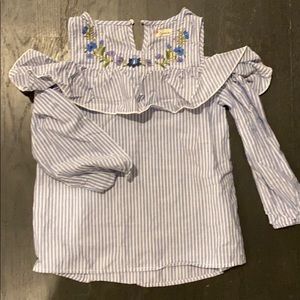 Girls too. Size m